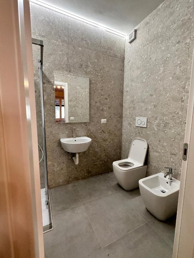 Giramondo Apartment Centrale Milaan Buitenkant foto